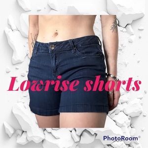 Low rise shorts